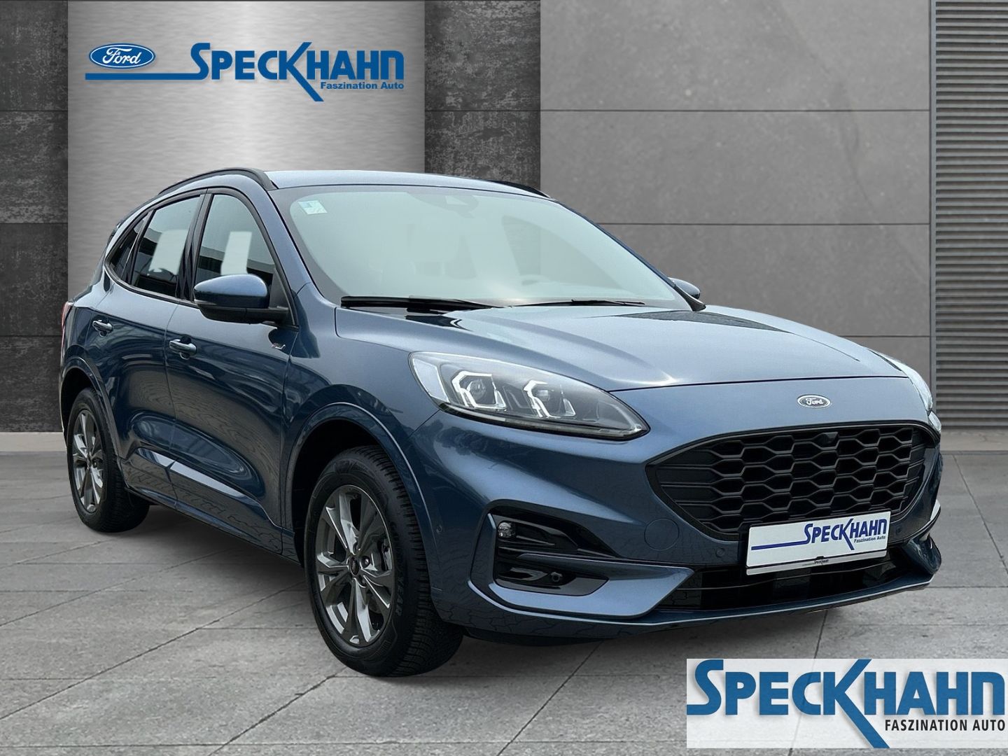 Ford Kuga Plug-In Hybrid ST-Line - Samsaru's Car Outlet