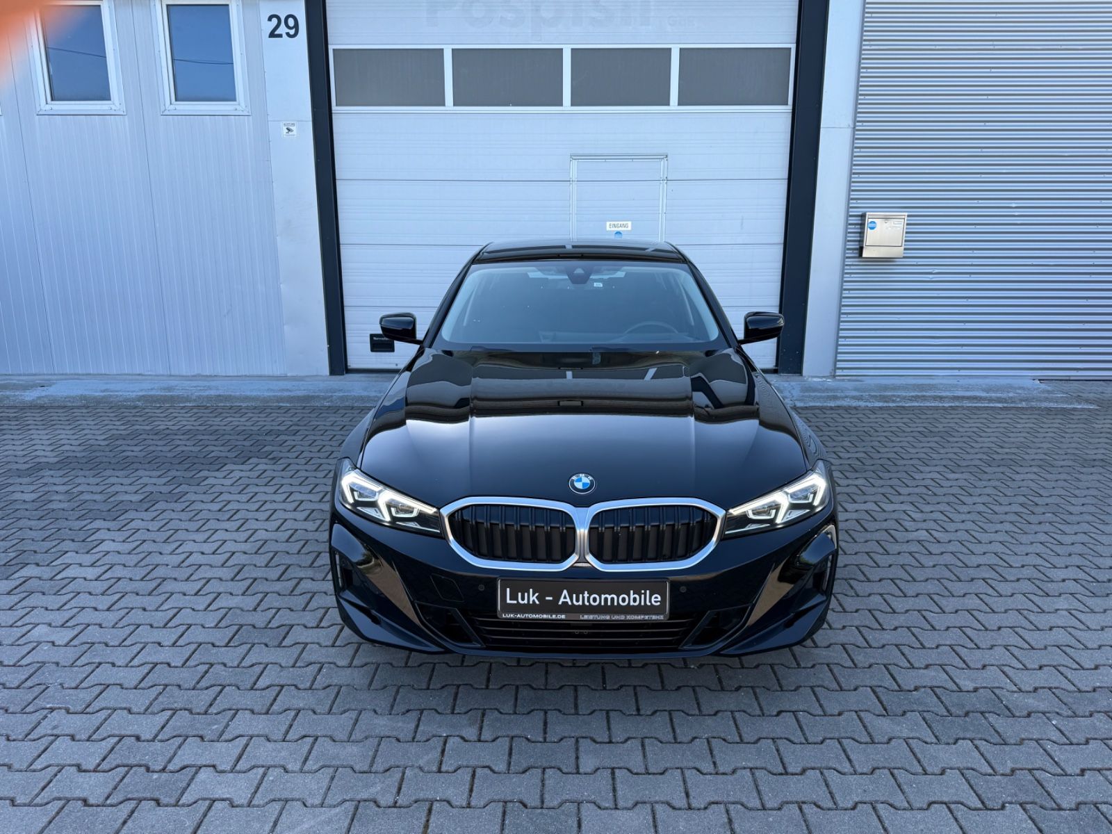 BMW 320d - Samsaru's Car Outlet