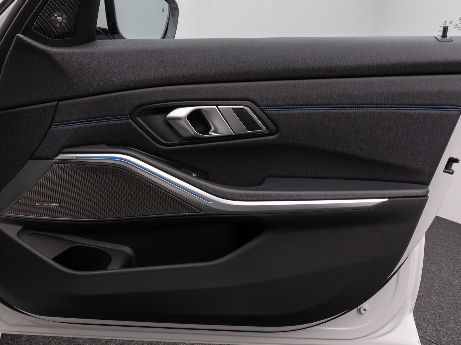 BMW 320e M Sport - Samsaru's Car Outlet