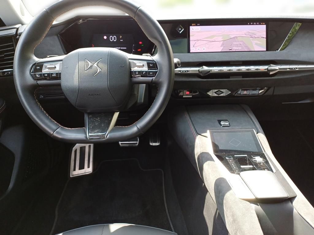 DS Automobiles DS4 Performance Line +