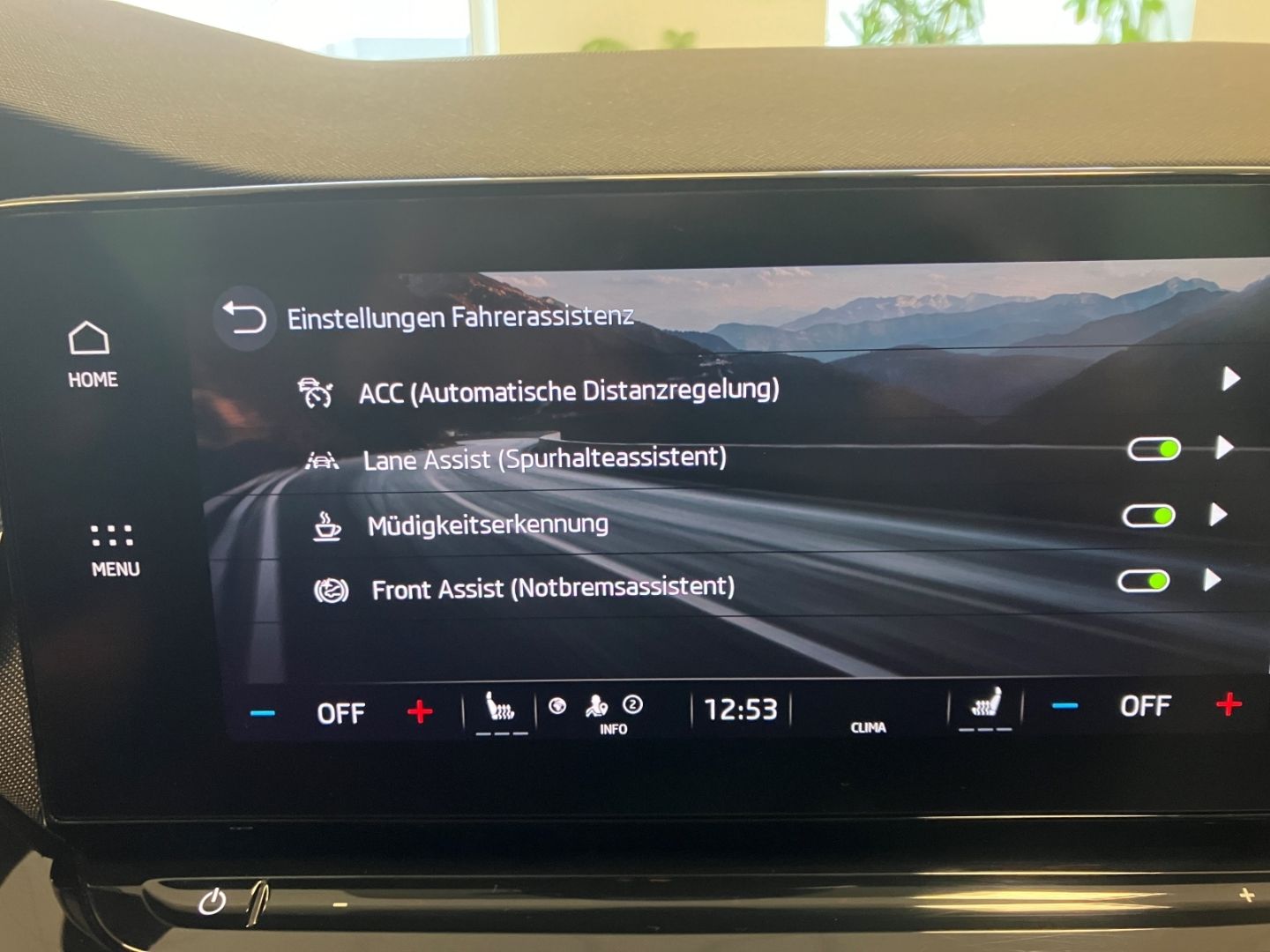 Skoda Octavia 2.0 TDI Combi - Samsaru's Car Outlet