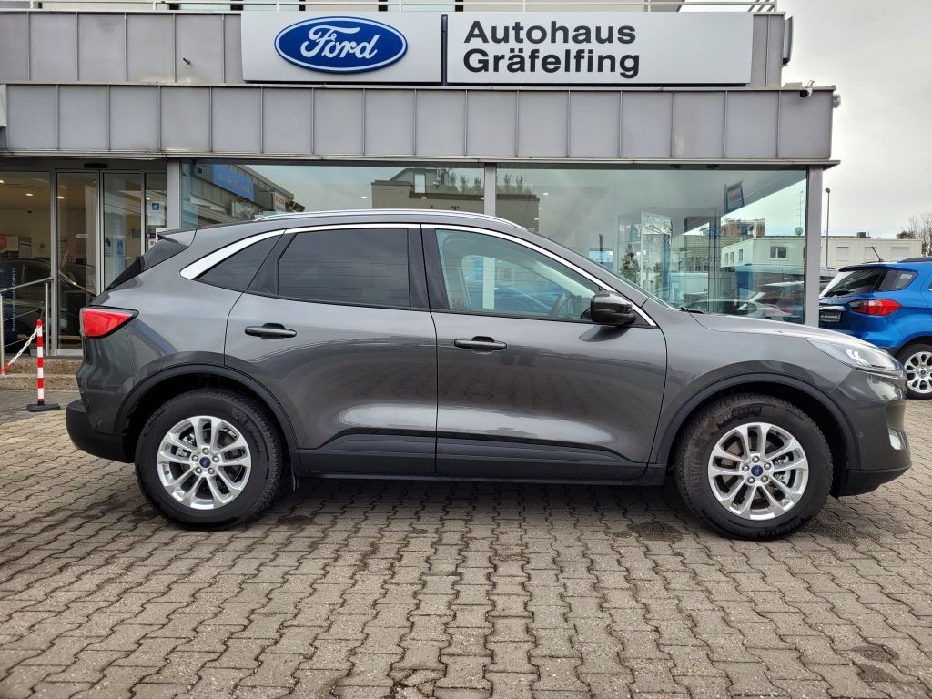 Ford Kuga 2.0 EcoBlue Aut. TITANIUM - Samsaru's Car Outlet