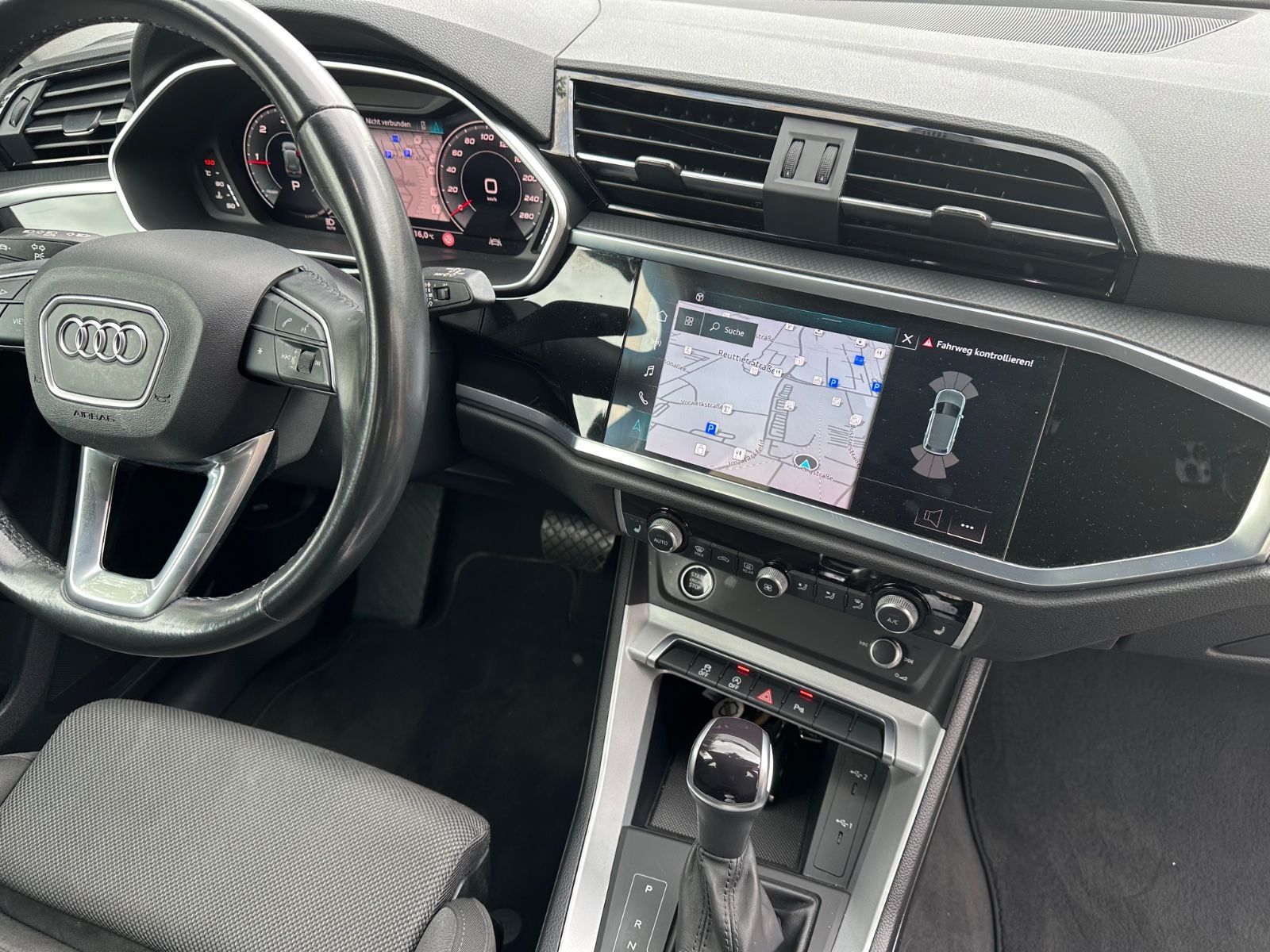 Audi Q3 35 TDI quattro advanced - Samsaru's Car Outlet