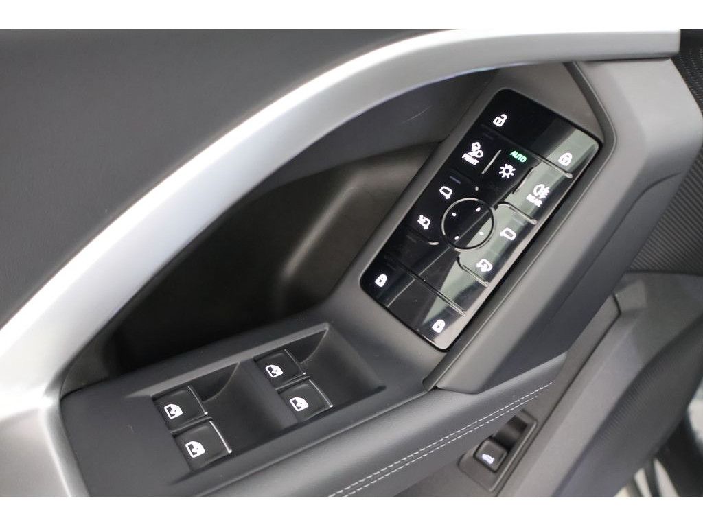 Audi Q5 2.0 TDI quattro S-line S-tronic,Navi,LED,AHK