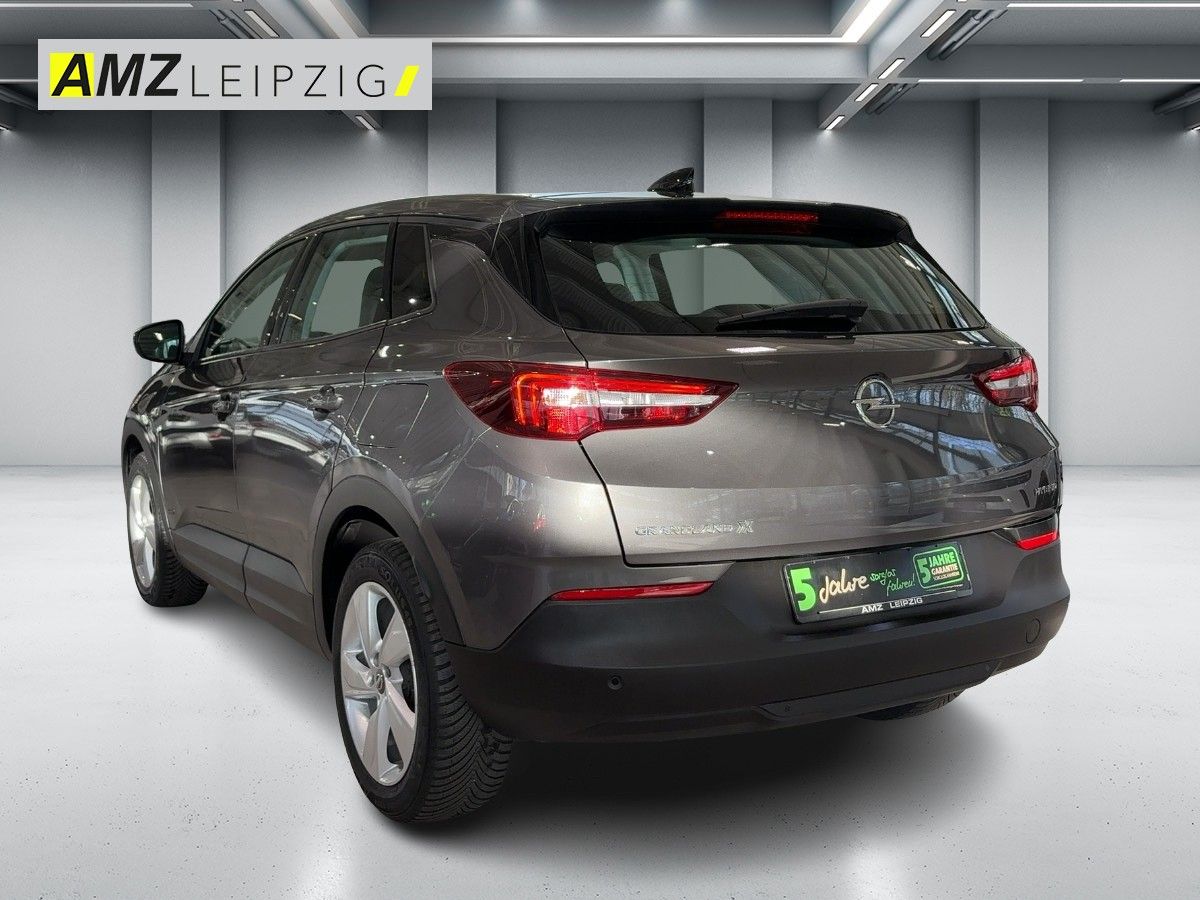 Opel Grandland 1.6 Turbo Edition - Samsaru's Car Outlet