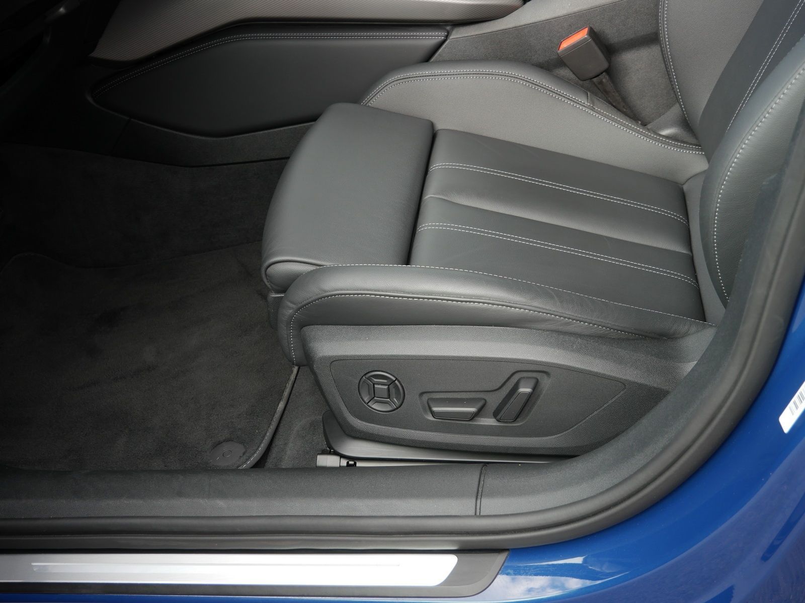 Audi A6 Avant TFSI qu.S line 270 kW B&O*HuD*Pano*360°