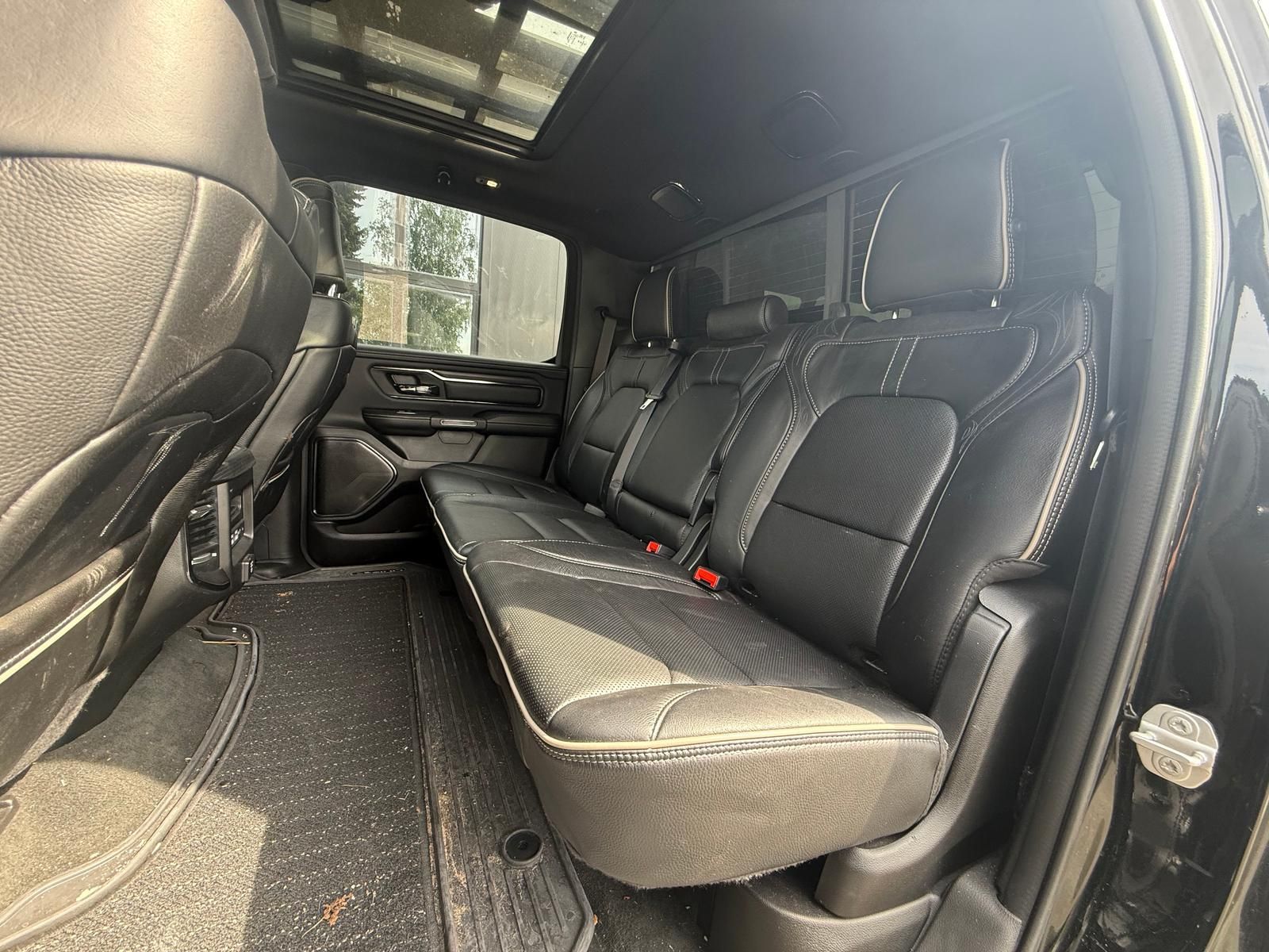 Dodge RAM HEMI 5.7 1500 Limited Crew Cab LB Off-Road