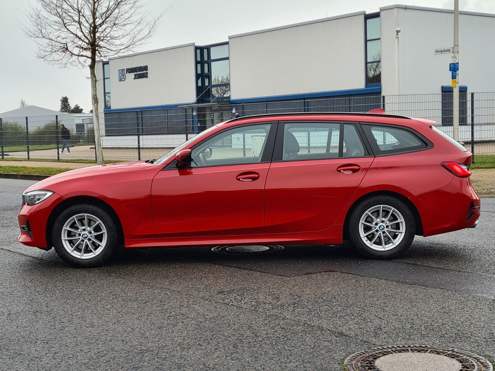 BMW 3 Touring 320 i Sport Line - Samsaru's Car Outlet