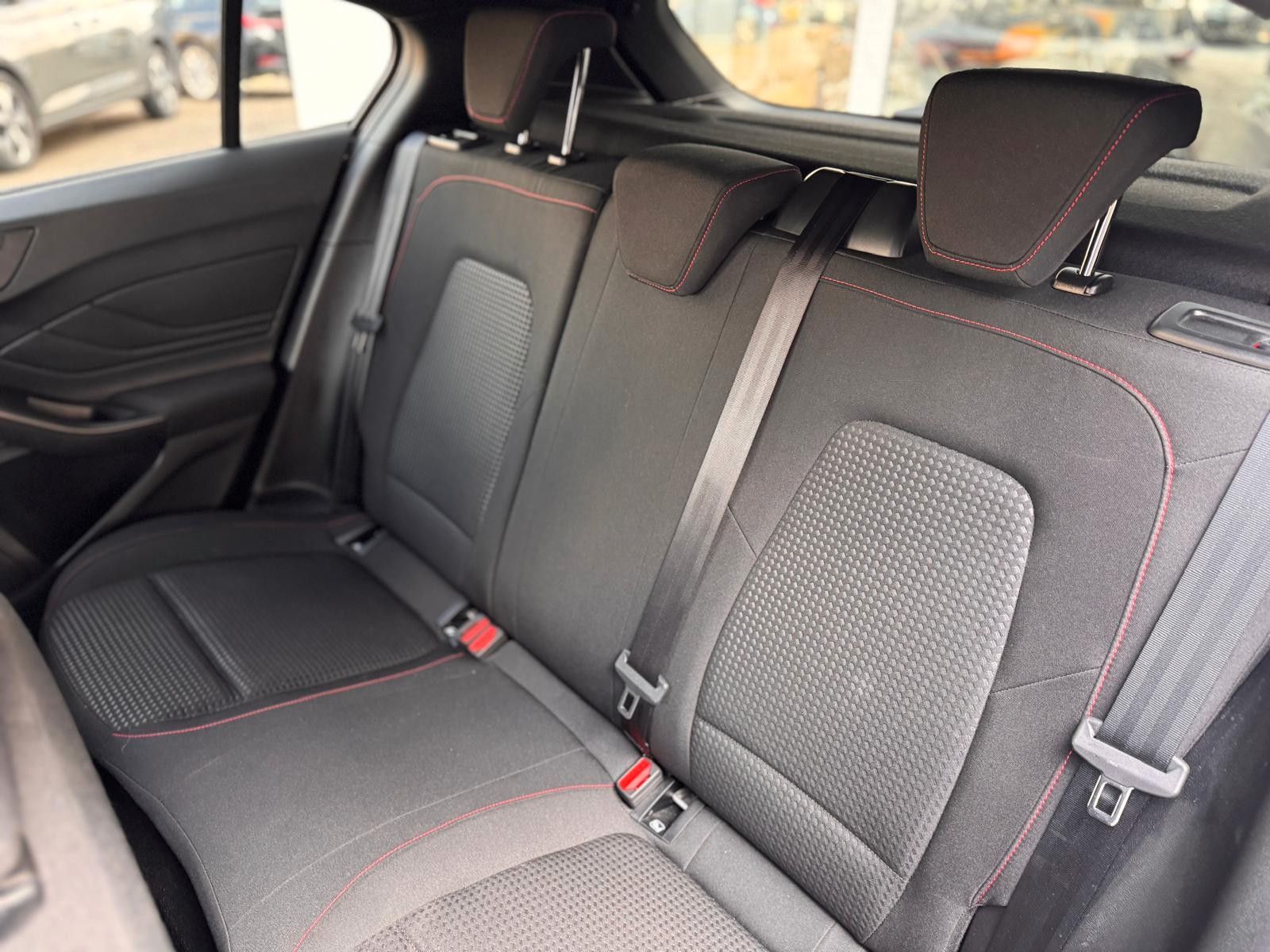 Ford Focus Limousine ST-Line 1.5 ABSTANDSTEMP KAMERA