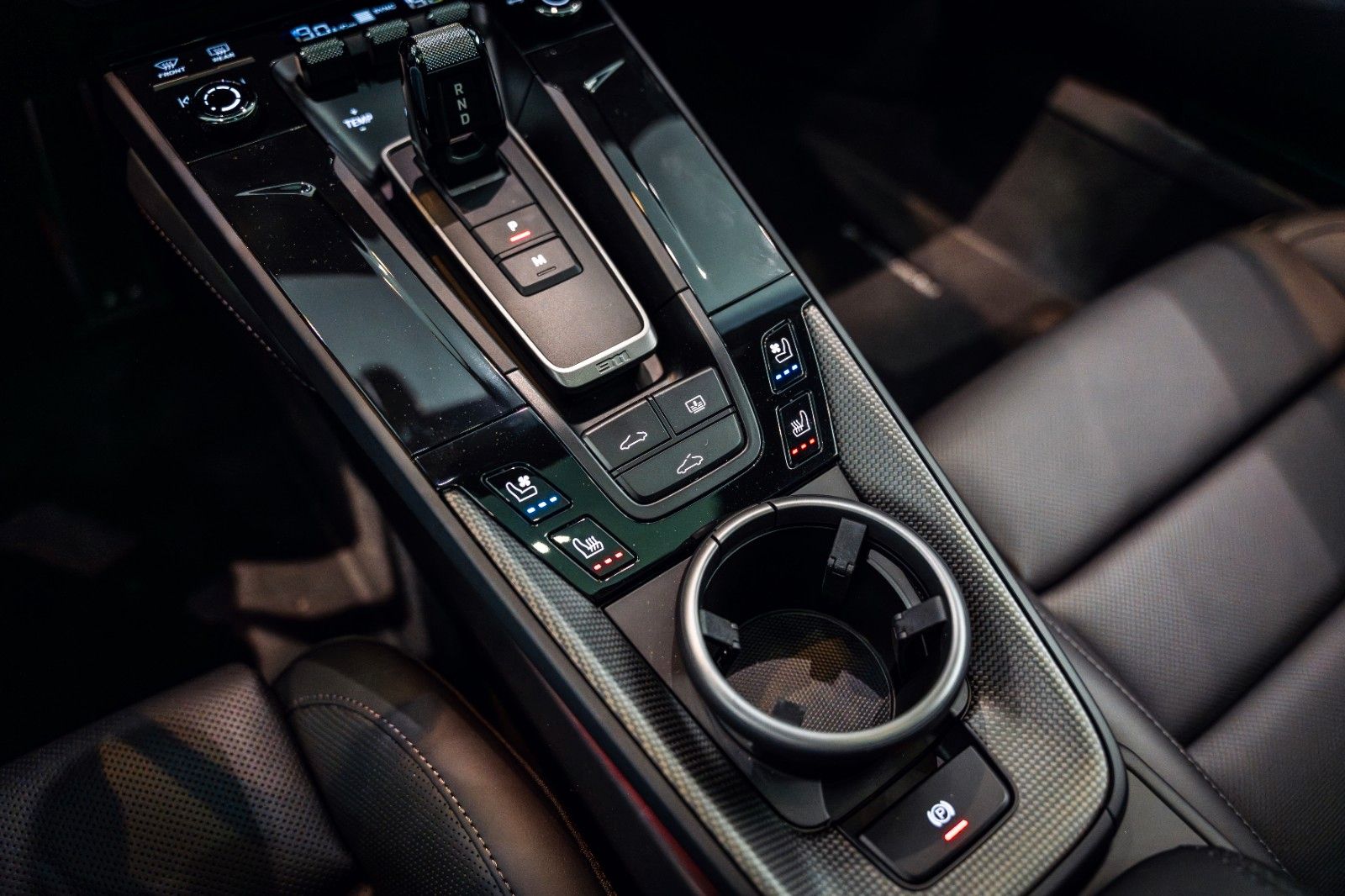 Porsche 911 Carrera 4 GTS T-Hybrid*VAT*1.Hand*