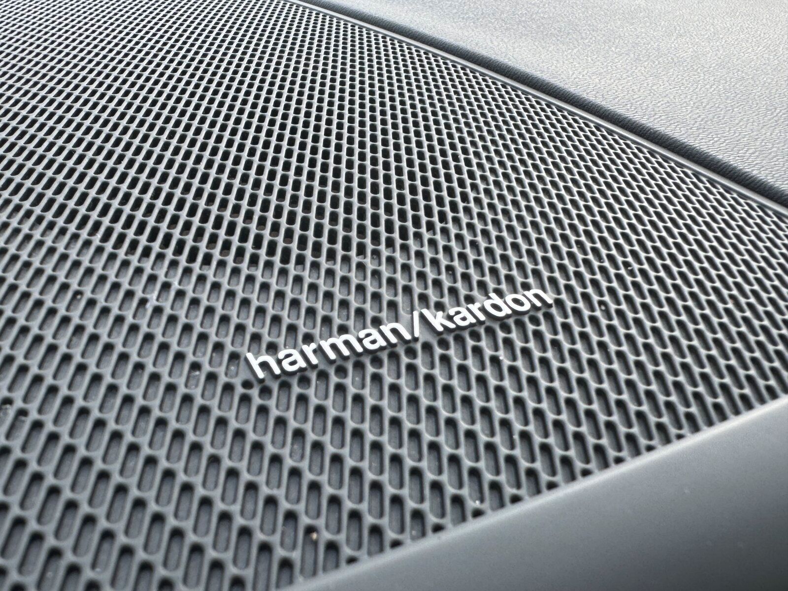 Volvo XC60 B4 AWD Plus Dark Keyless-Start/Autom./Klima