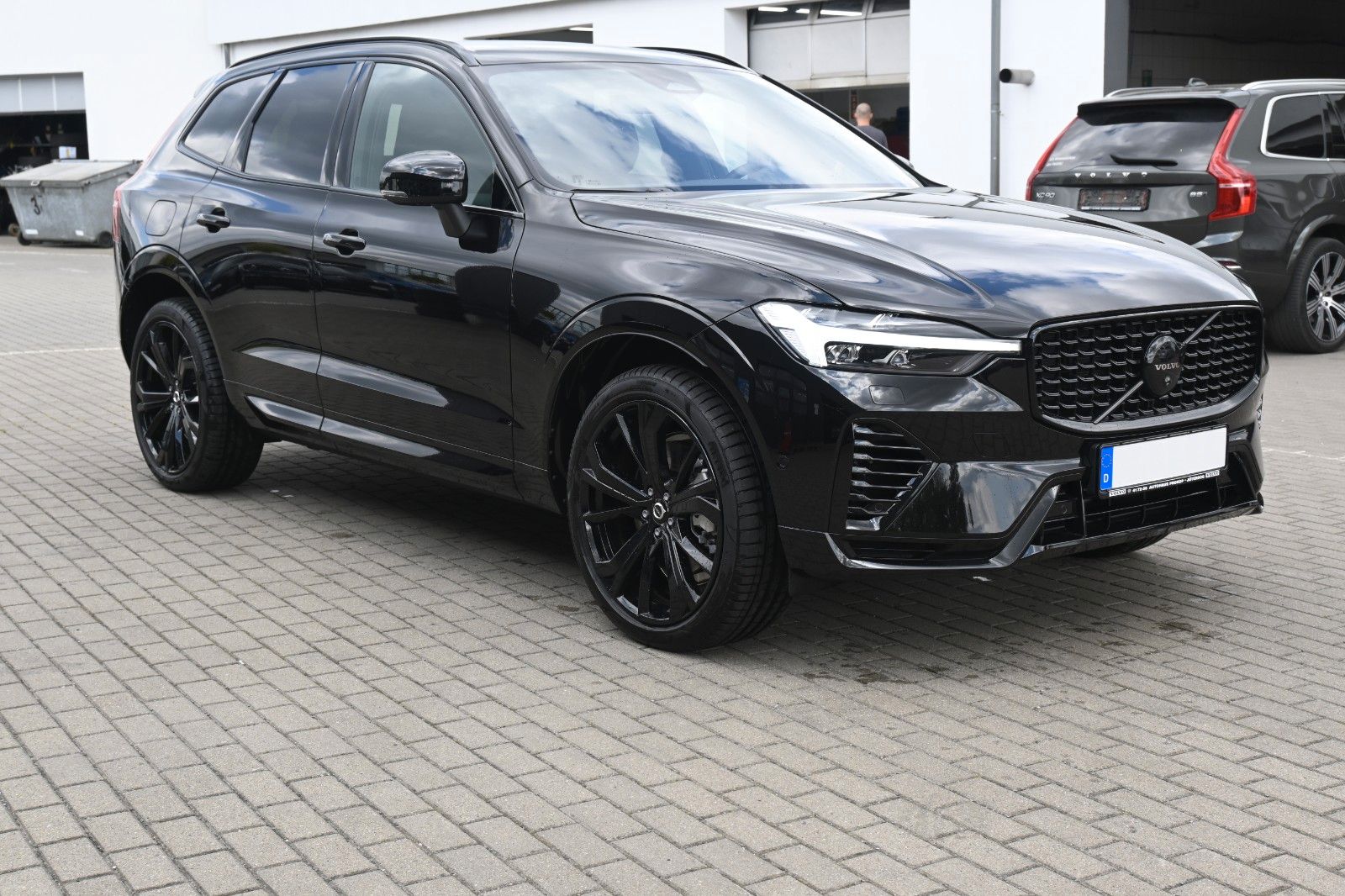 Volvo XC60 T6 RC AWD Plus Black Edition*360°*ACC*AHK