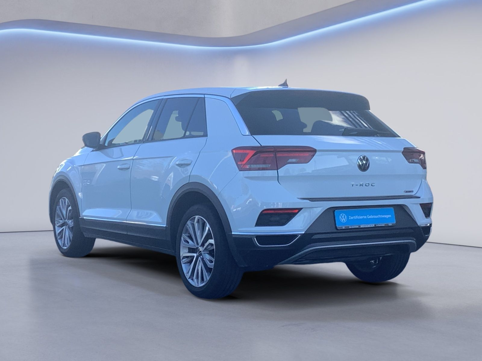 Volkswagen T-Roc 2.0TSI 4M DSG SPORT - Samsaru's Car Outlet