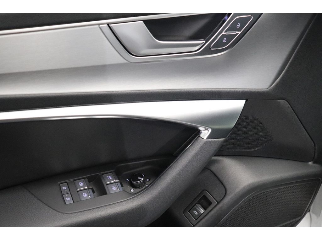 Audi A6 Avant 40 TDI quattro S-Line - Samsaru's Car Outlet