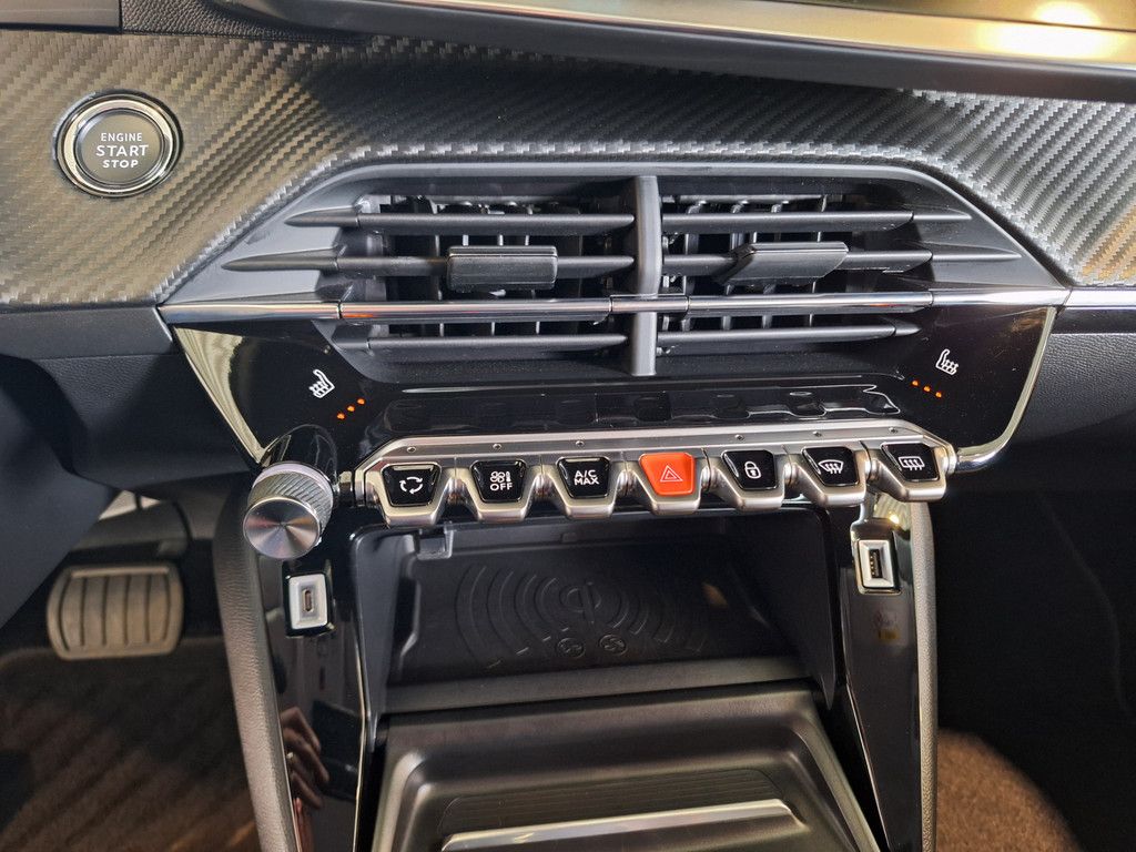 Peugeot e-208 Allure - Samsaru's Car Outlet