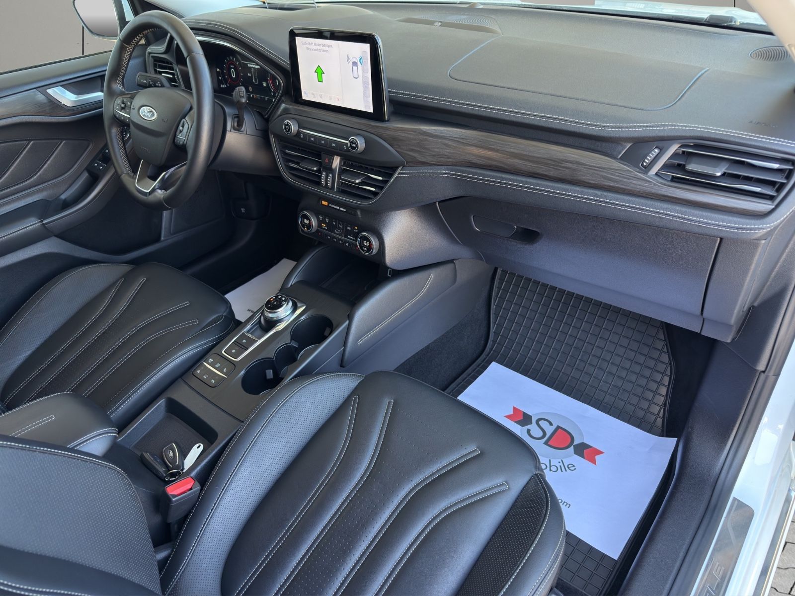 Ford Focus 2.0 Vignale - Samsaru's Car Outlet