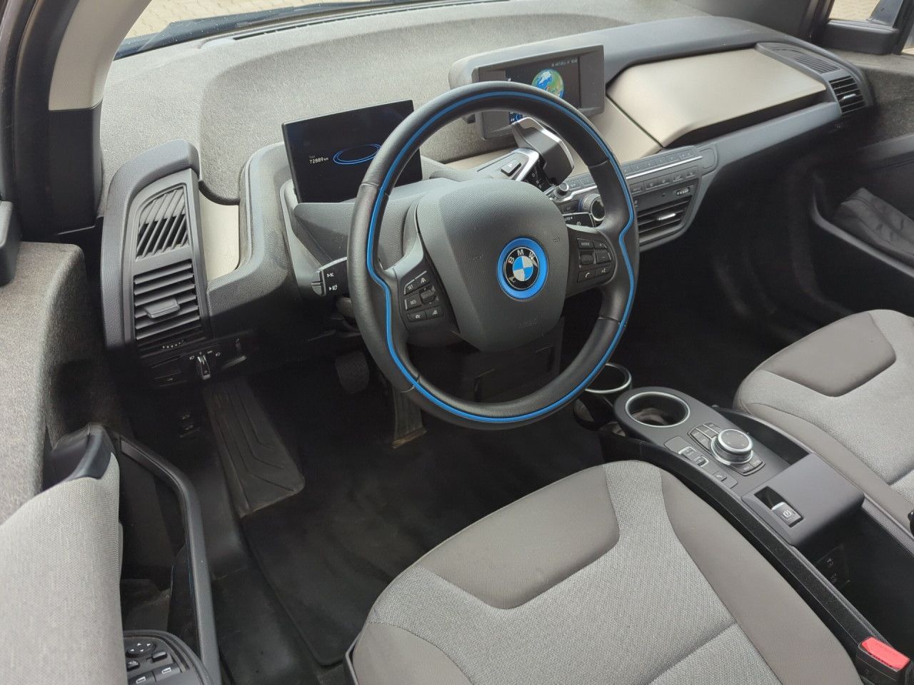 BMW i3 120Ah - Samsaru's Car Outlet