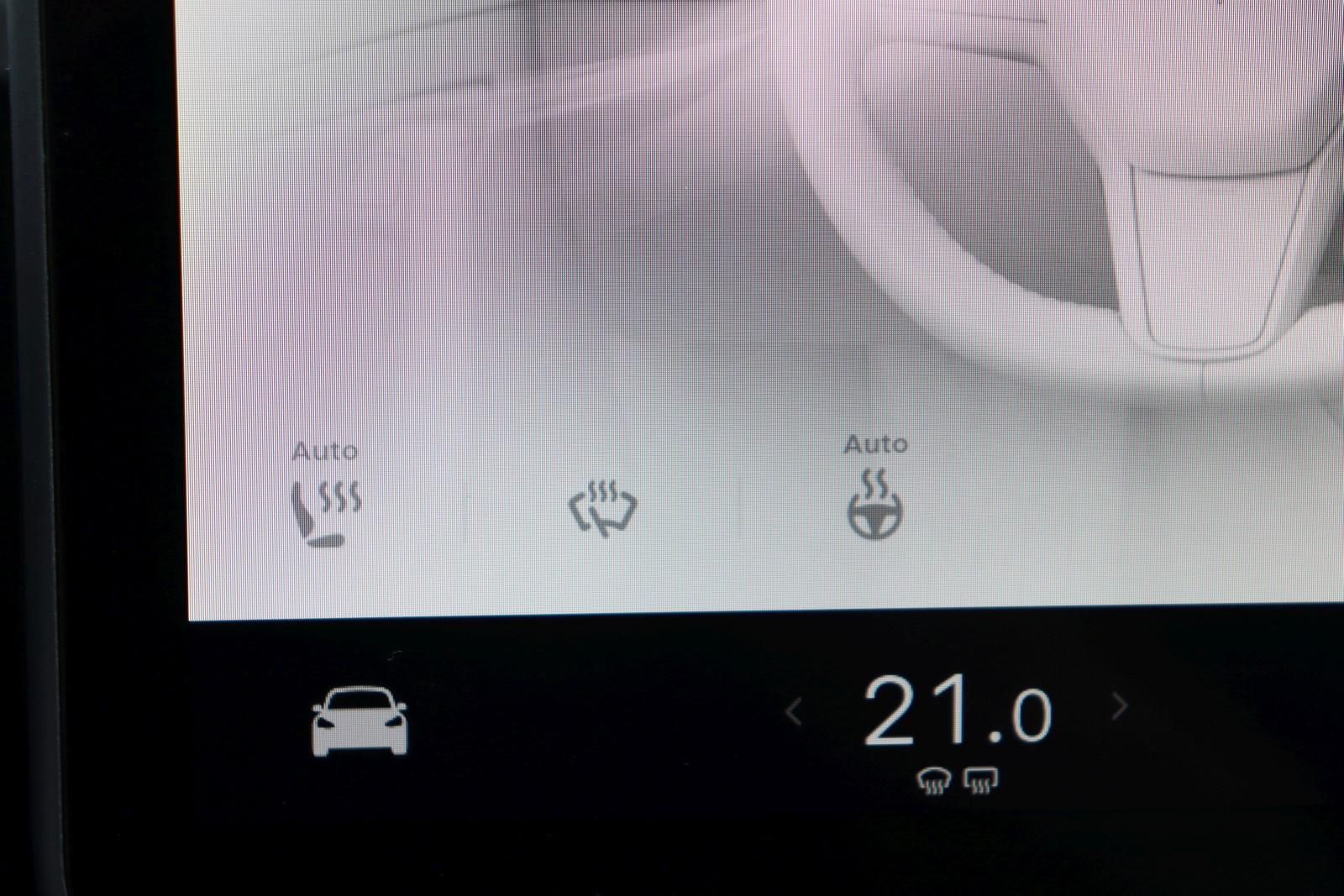 Tesla Model Y Long Range AWD +1.HAND+AHK+MWST+92,2%SOH