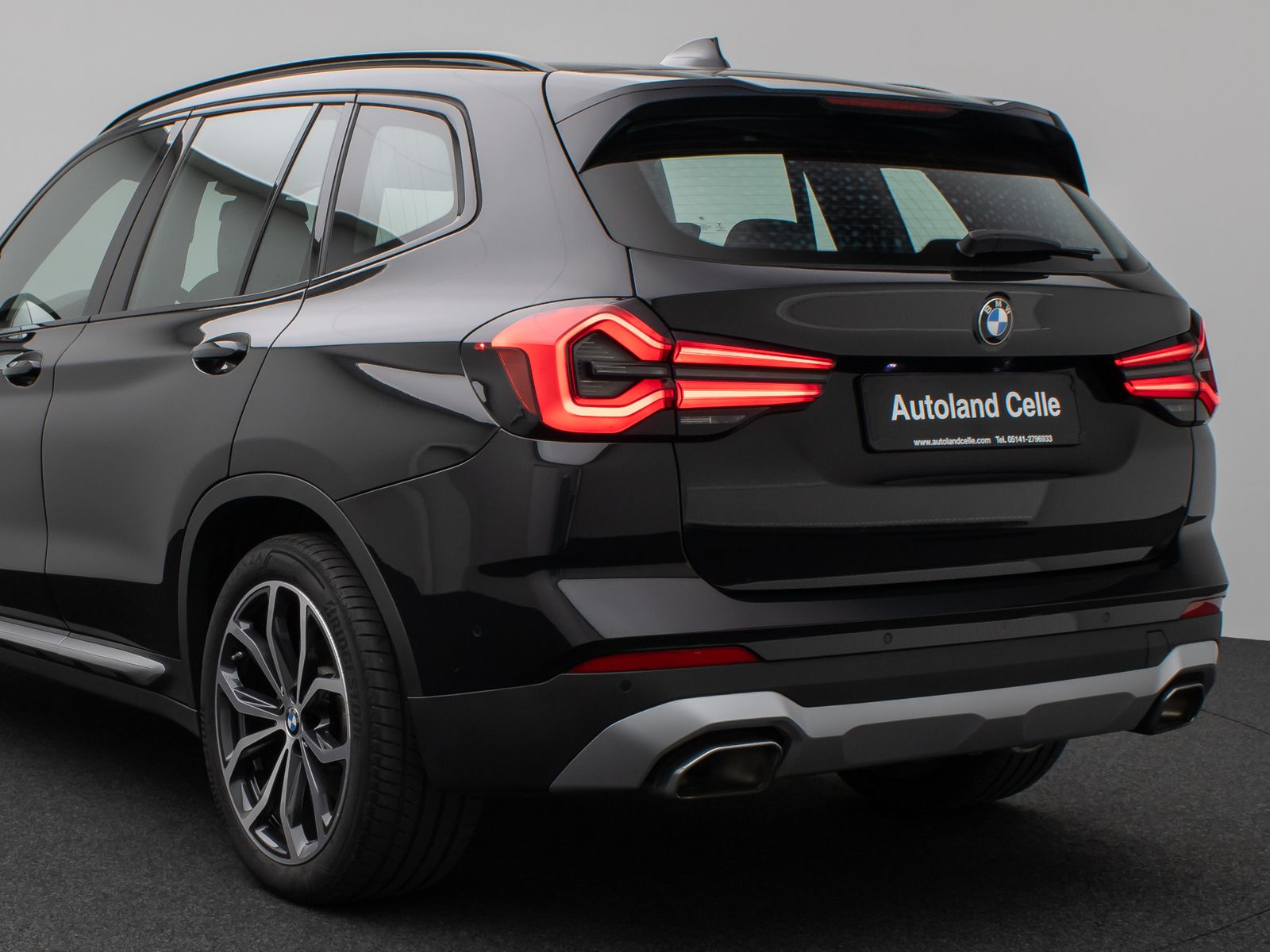 BMW X3 xD30d - Samsaru's Car Outlet