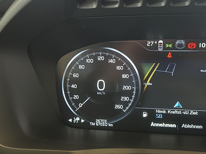 Volvo XC90 B5 D AWD Inscription - Samsaru's Car Outlet