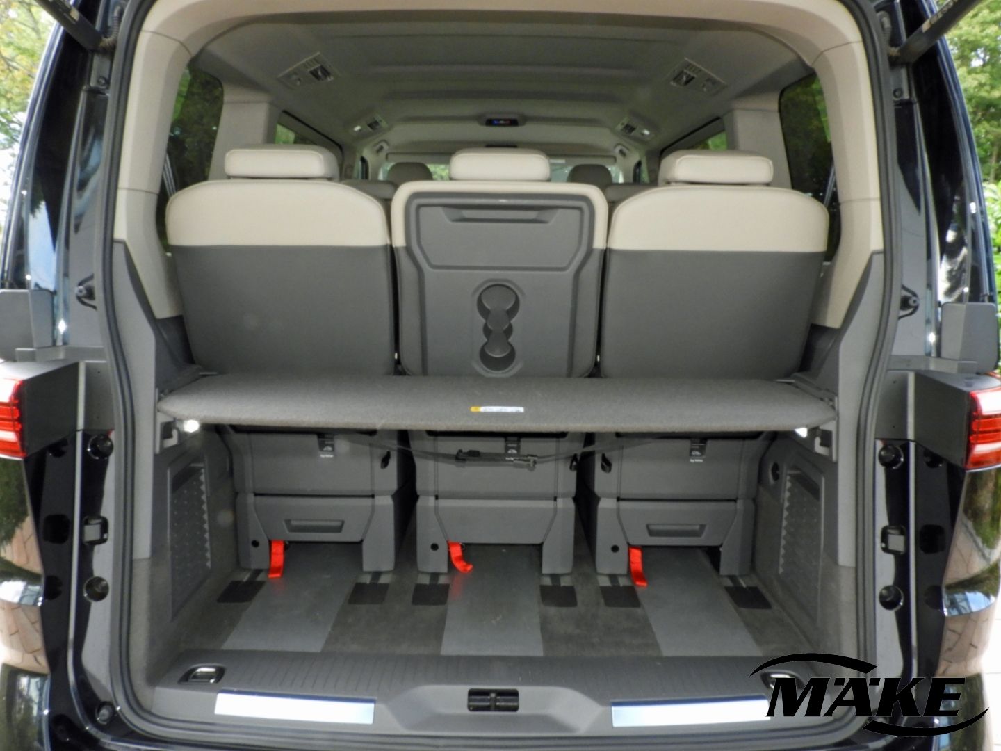 Volkswagen T7 Multivan Style 1.4eHybrid DSG - Samsaru's Car Outlet