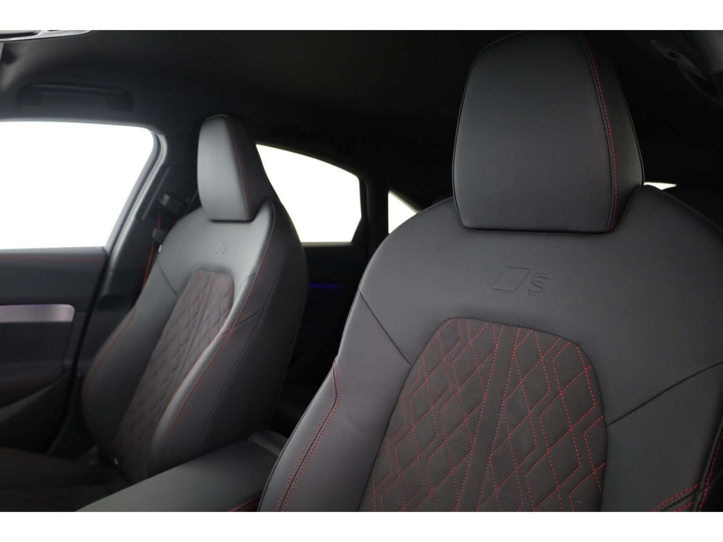 Audi A5 Limousine e-hybrid quattro S line B&O/HUD/LED