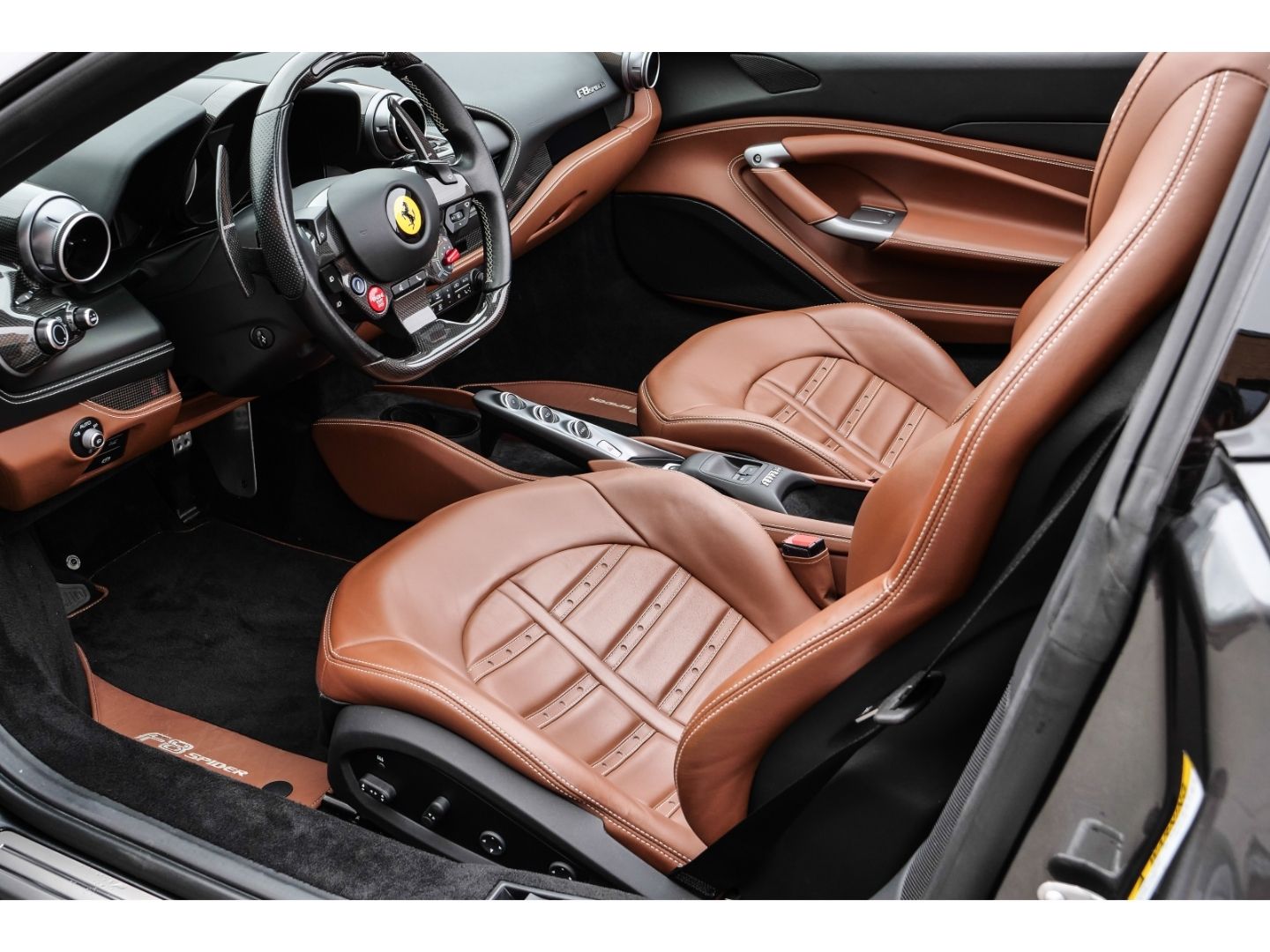 Ferrari F8 Spider - Samsaru's Car Outlet