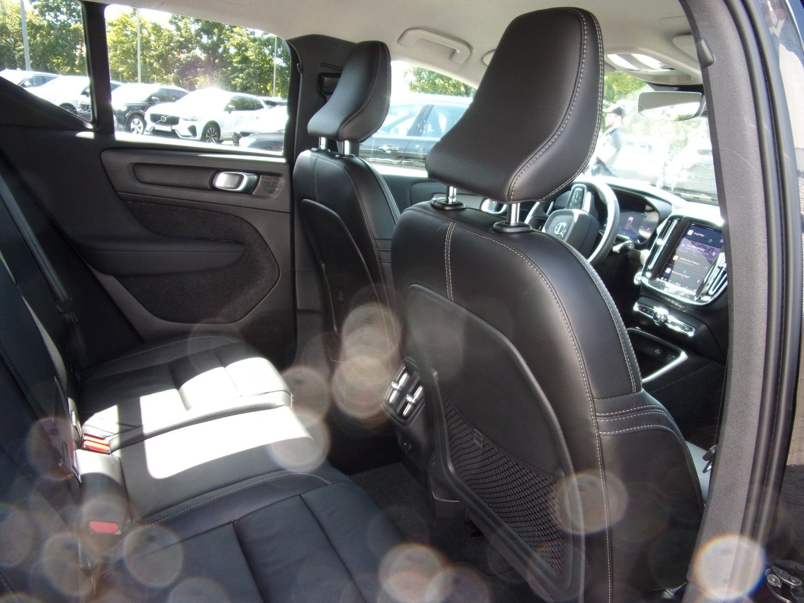 Volvo XC 40 B4 Plus Bright - Samsaru's Car Outlet