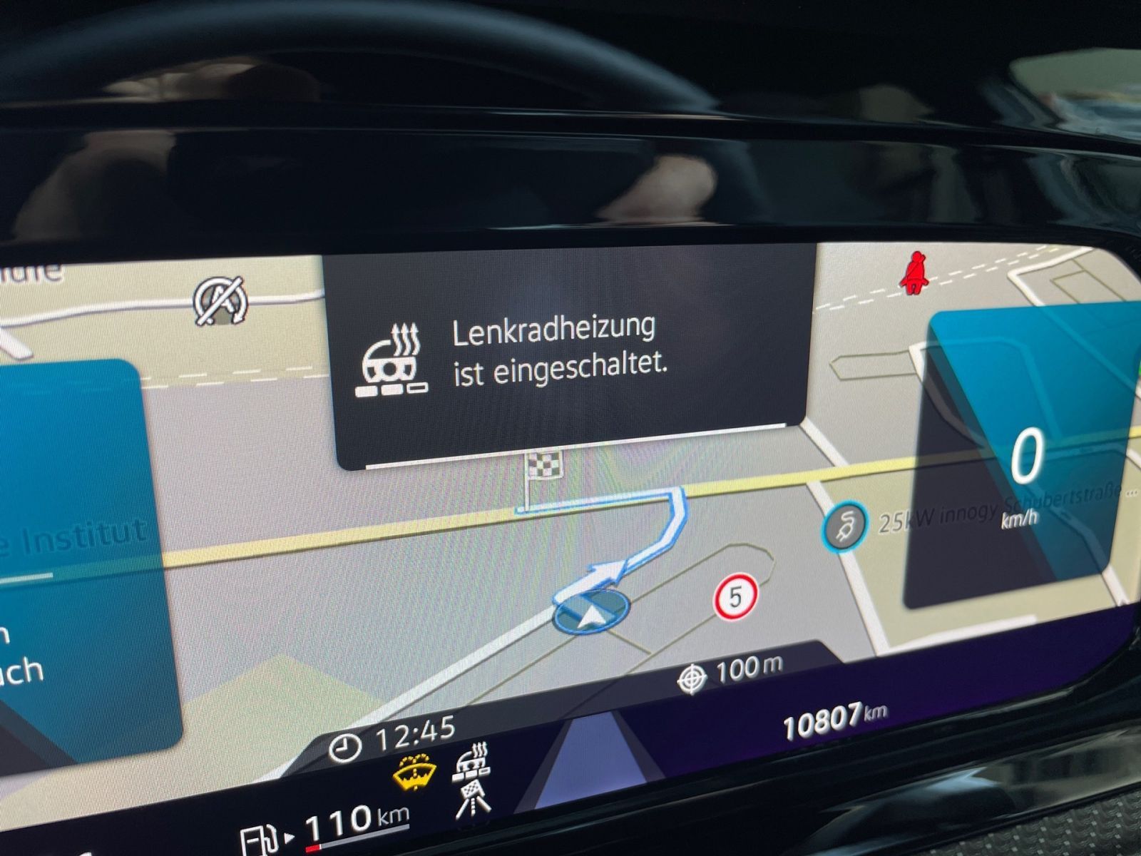 Volkswagen Golf Variant R-Line eTSI - Samsaru's Car Outlet