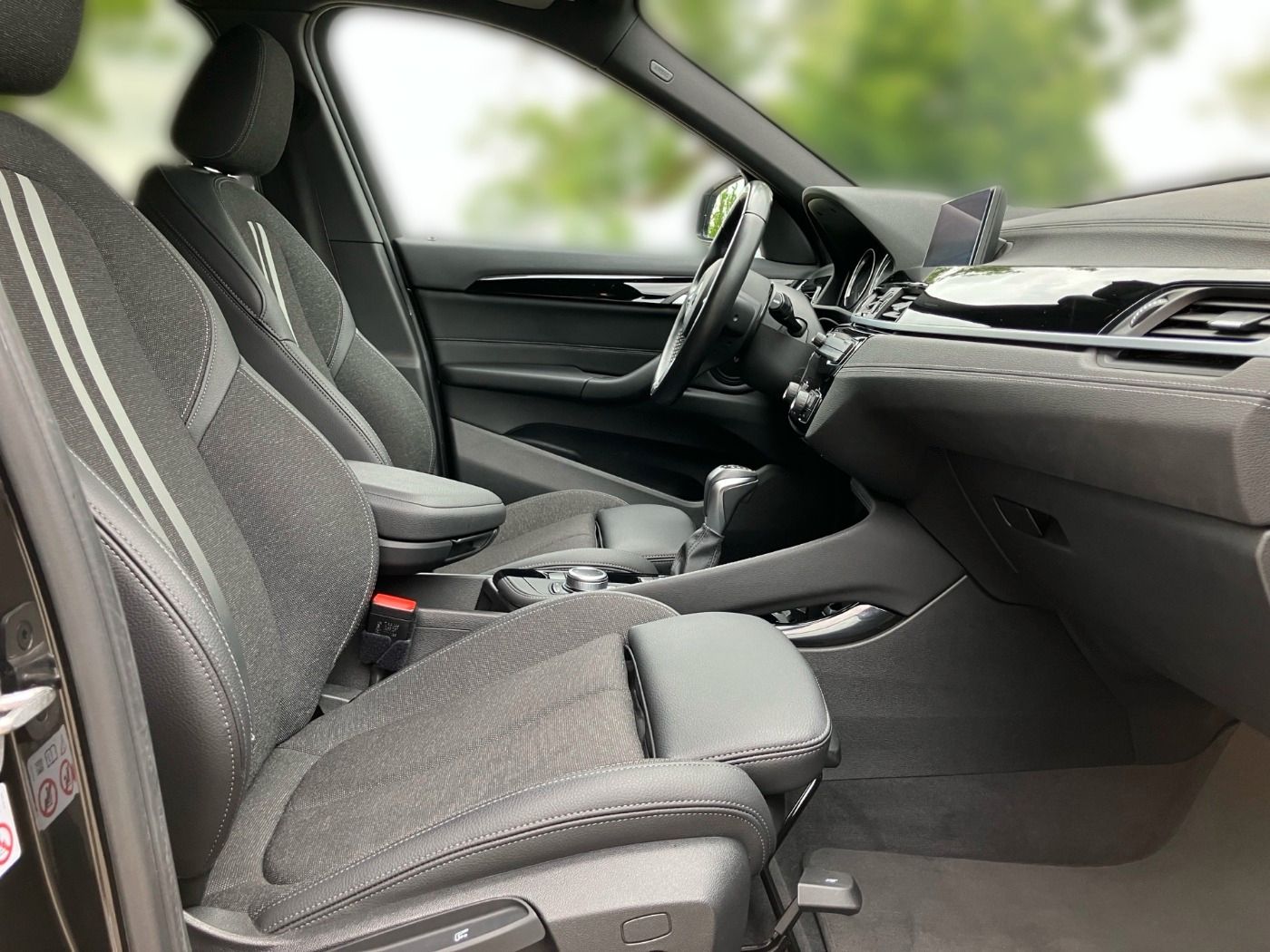 BMW X1 xDrive25e M Sport - Samsaru's Car Outlet