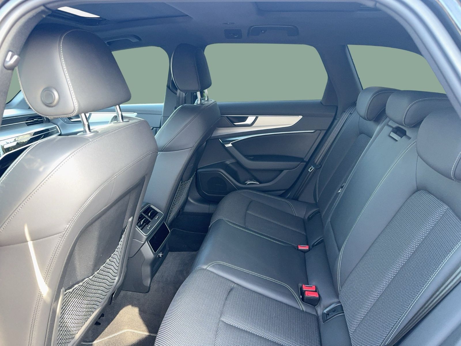 Audi A6 Avant 50 TFSIe Quattro S tronic S line AHK