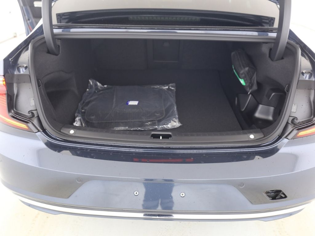 Volvo S90 Core Recharge Plug-In Hybrid AWD StandHZG Di