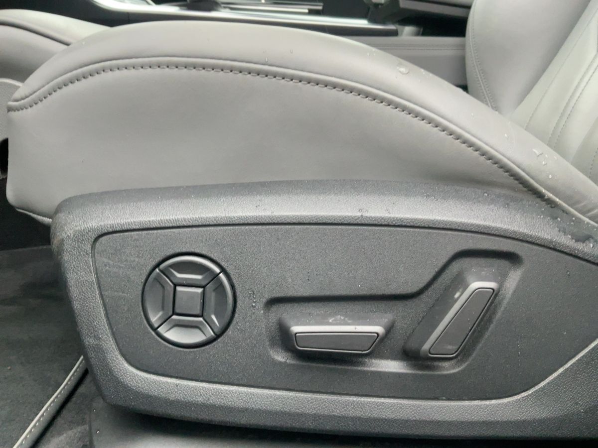 Audi A6 Avant 55 TFSI e QU S-LINE MATRIX+HuD+B&O