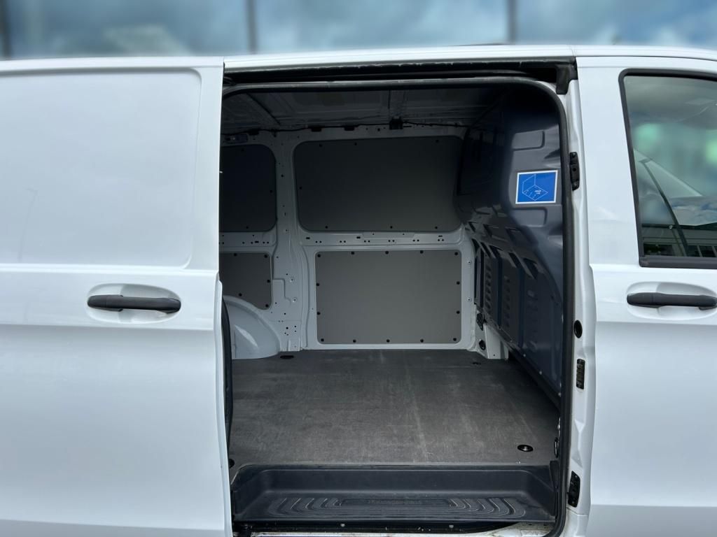 Mercedes-Benz eVito 111 Kasten Lang - Samsaru's Car Outlet