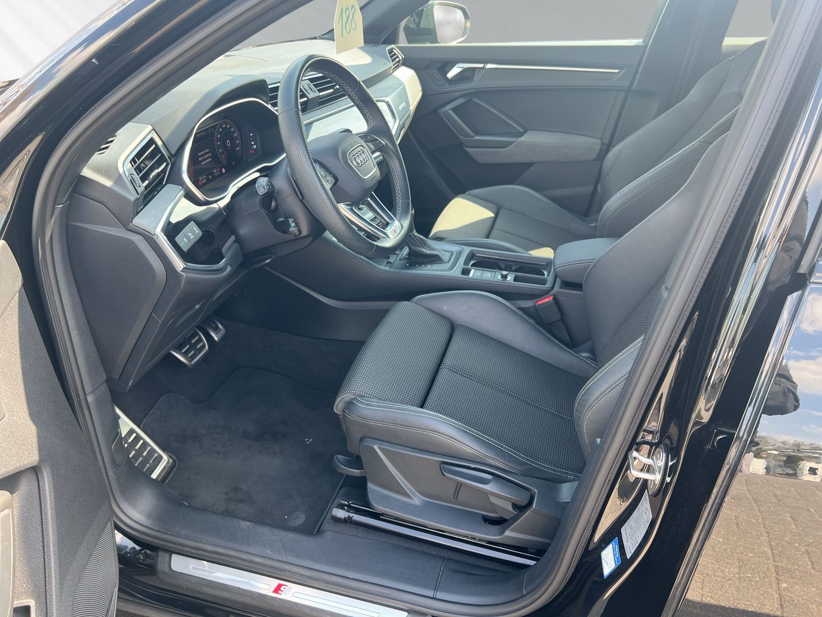 Audi Q3 Sportback S line 45TFSI quattro - Samsaru's Car Outlet