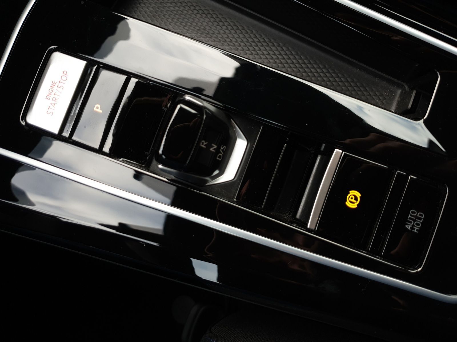 Volkswagen Golf GTE DSG LM18 NAVI KAMERA MATRIX