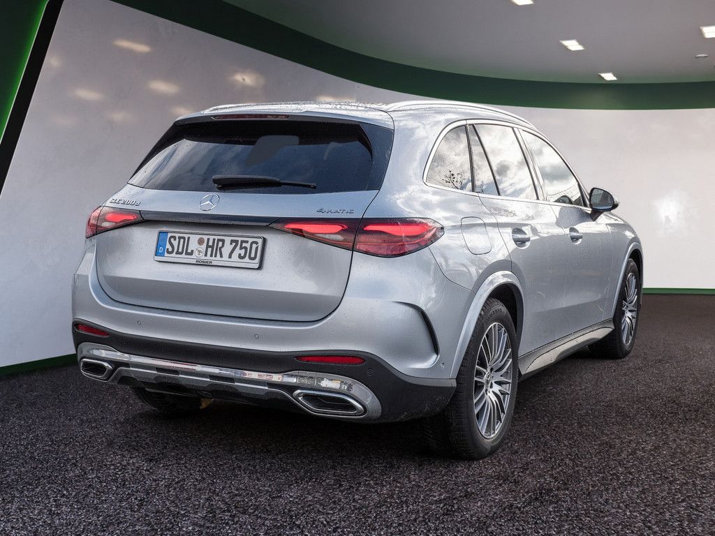 Mercedes-Benz GLC 200 d 4M AMG Line AHK Abstandstemp. LED Pano