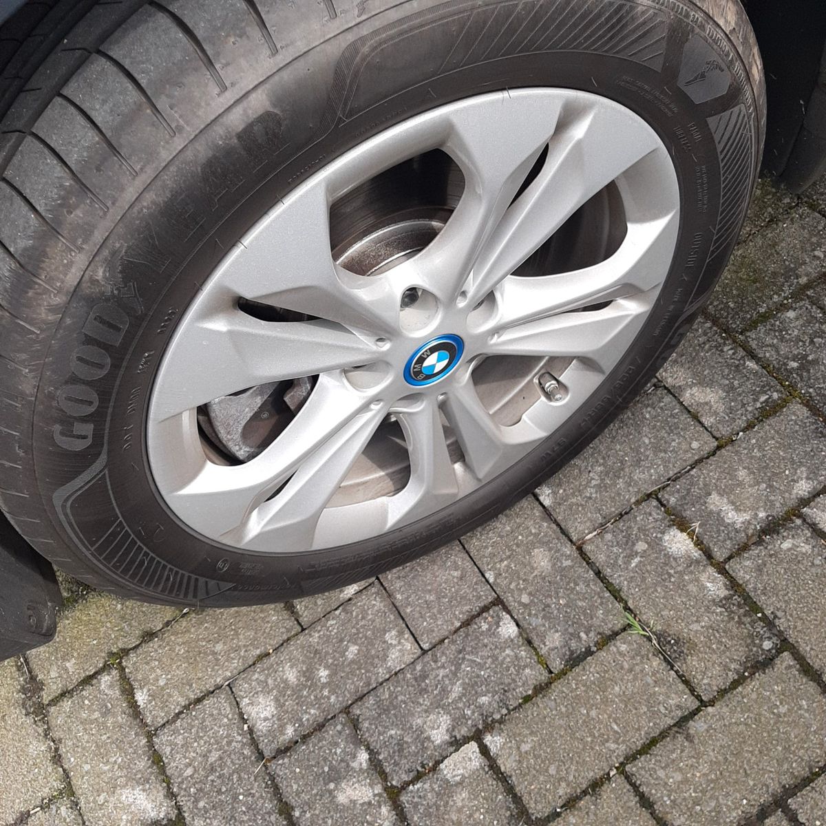 BMW X1 xDrive 25e - Samsaru's Car Outlet