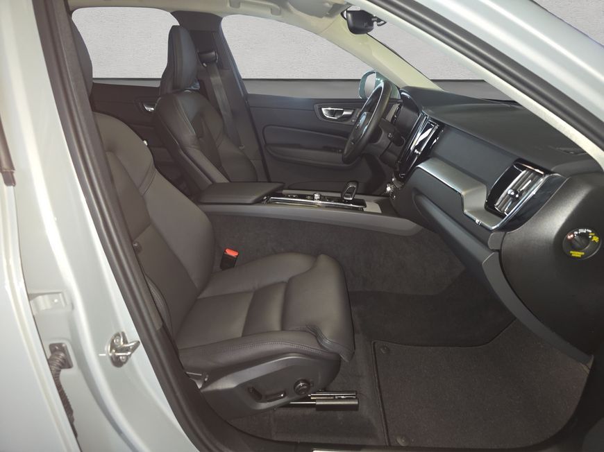 Volvo XC60 B5 B AWD Core