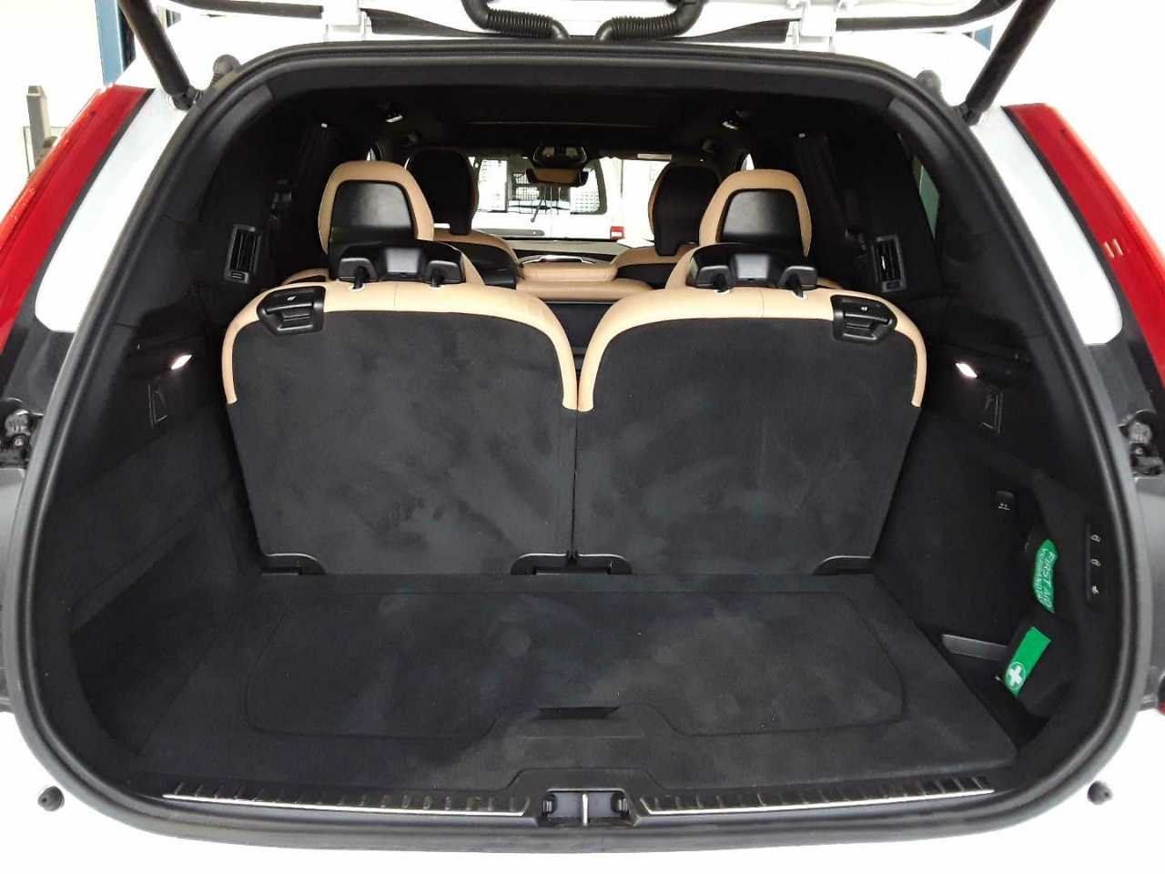 Volvo XC 90 T8 AWD Ultra Dark Plug-In 360° AHK