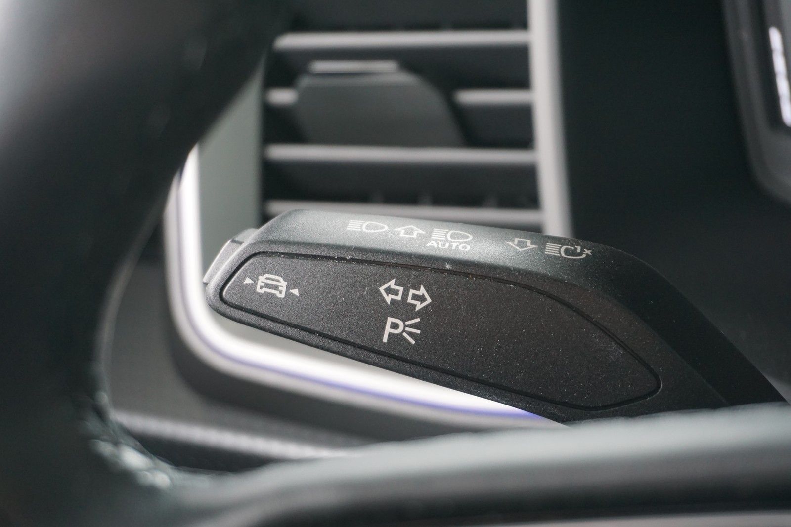 Audi A1 Sportback 40 TFSI S tronic S line - Samsaru's Car Outlet