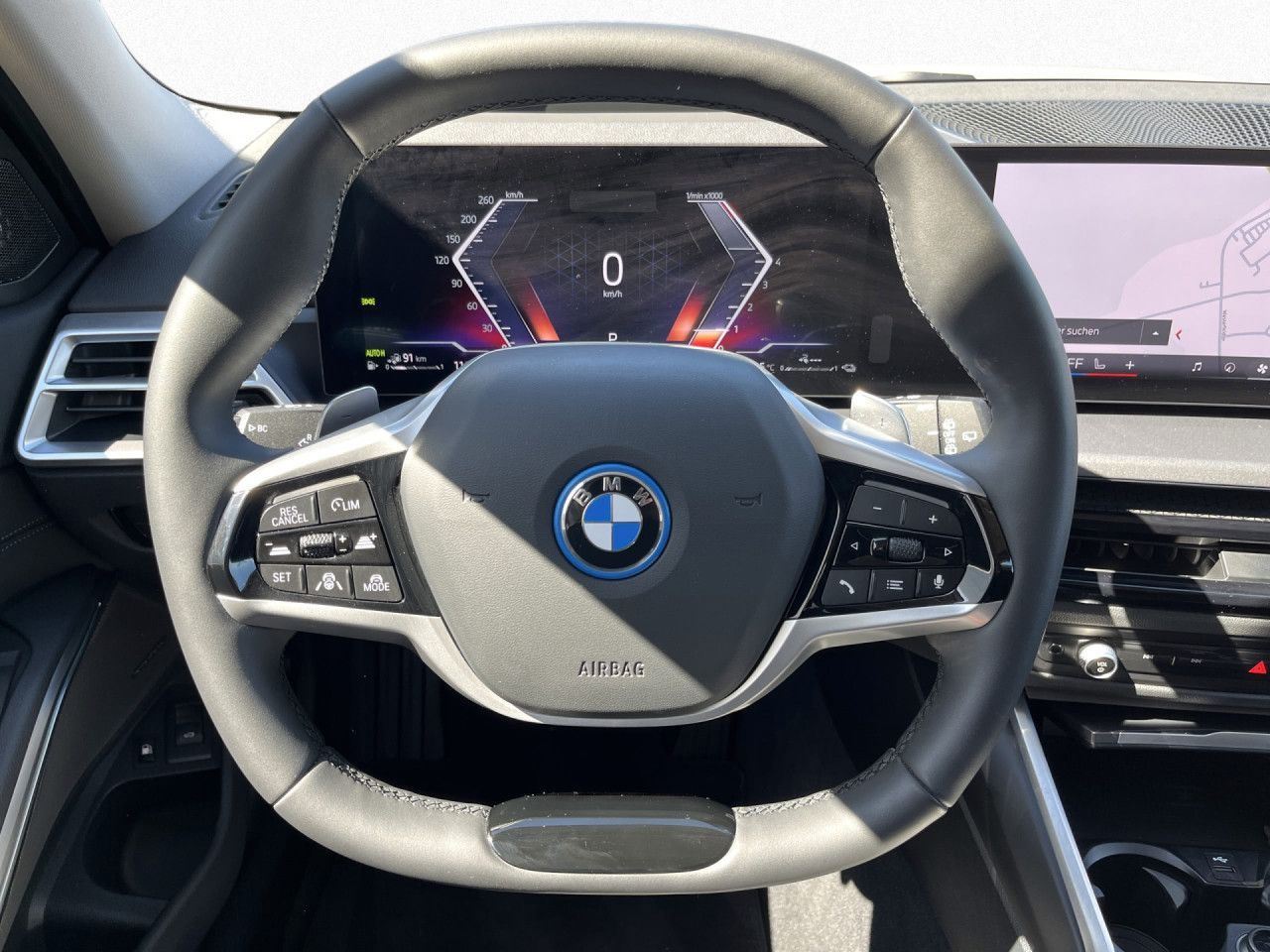BMW 330e Touring HUD H/K DAB SHZ PA+ St+GO adLED 18"