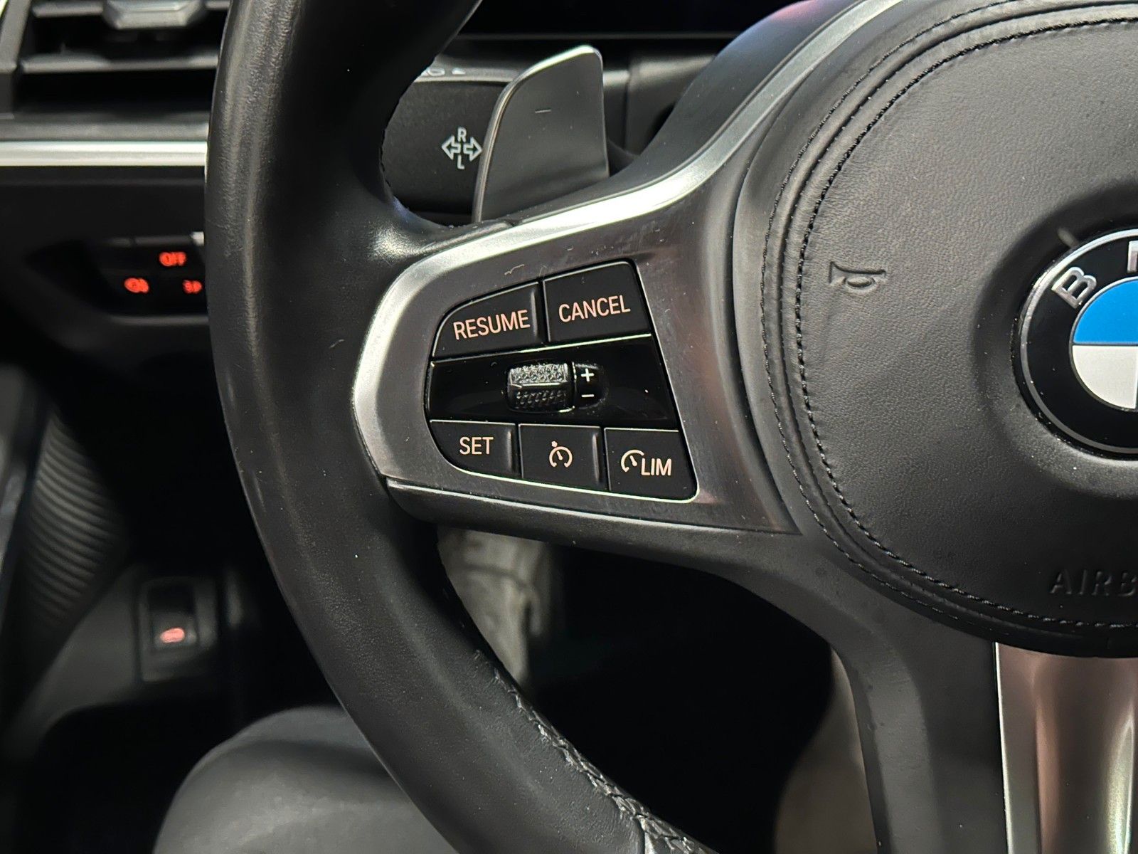 BMW 330d touring xDrive M-Sport - Samsaru's Car Outlet