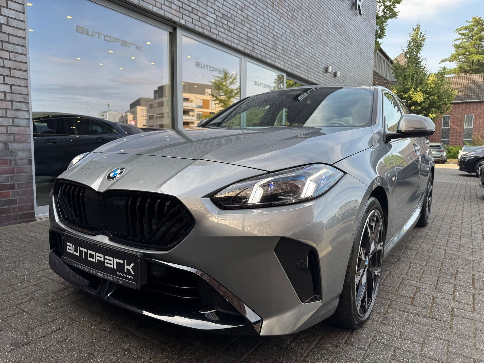 BMW 120i M SPORT PRO HEADUP 360° ACC Innovation 8xLM