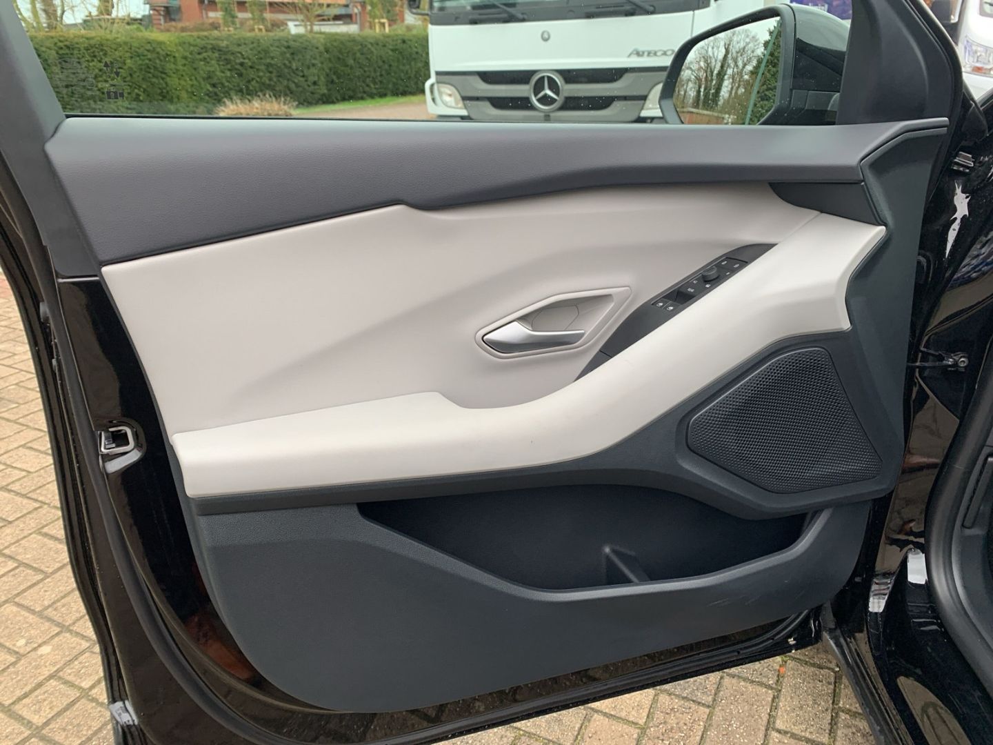 Ford Explorer RWD Extended Range 77 kwh HUD AHK Navi