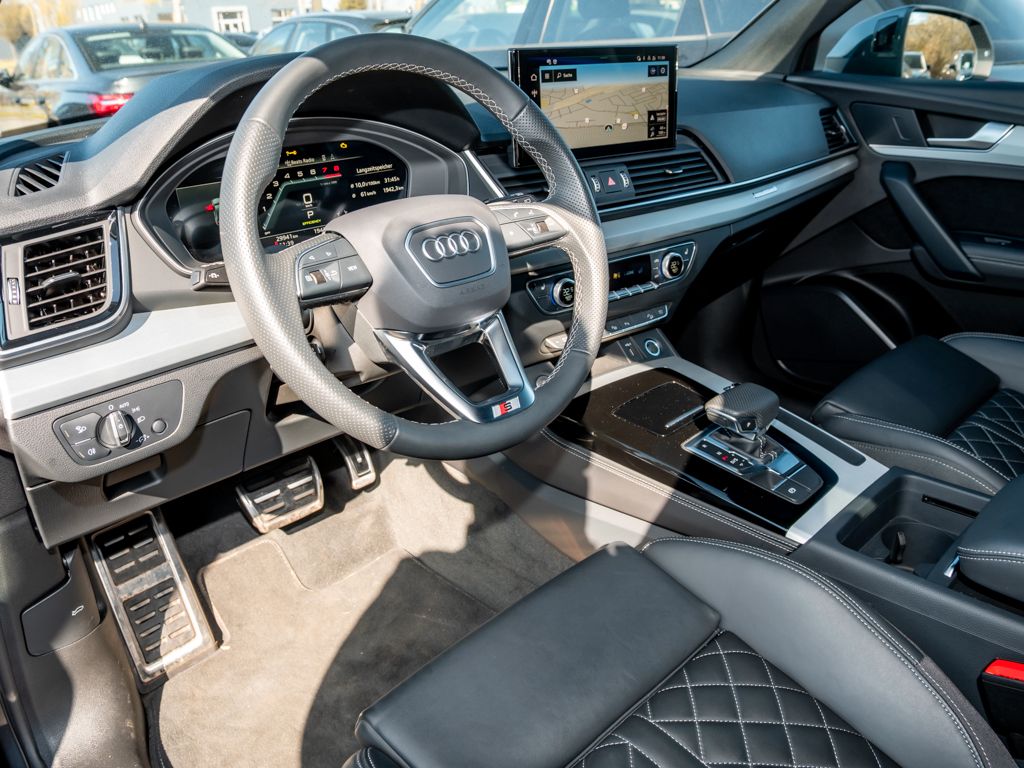Audi Q5 45 TFSI - Samsaru's Car Outlet