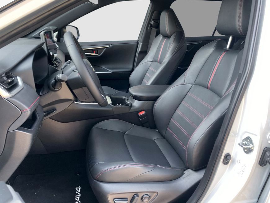 Toyota RAV 4 Plug-in-Hybrid Style mit AHK