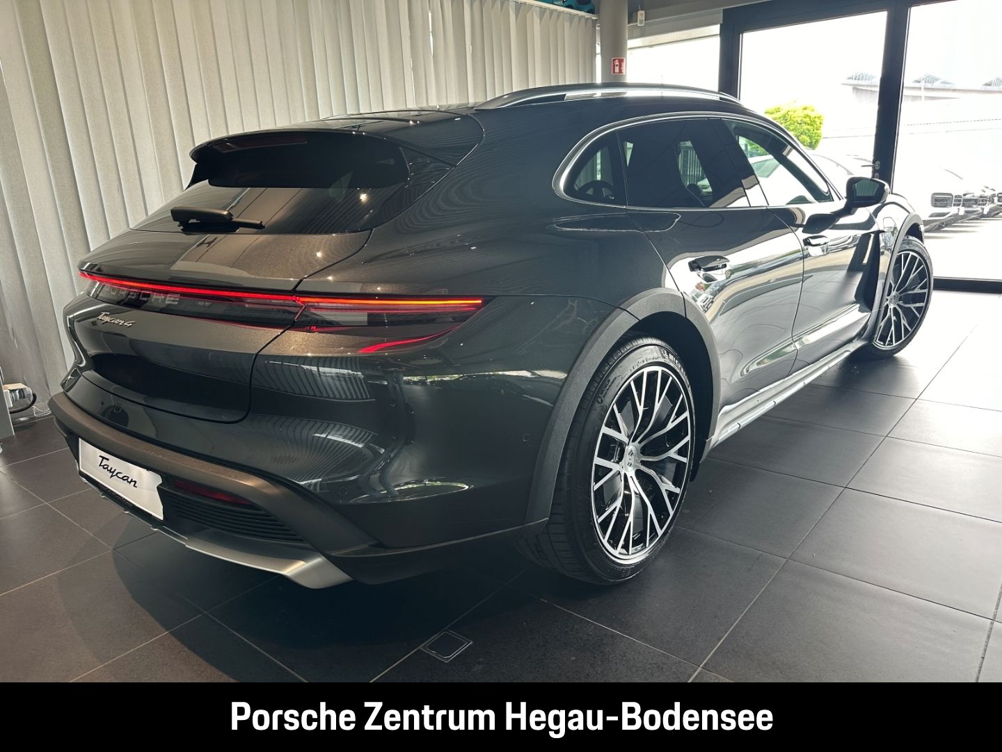 Porsche Taycan 4 Cross Turismo/Sport Chrono Paket/HD-Mat
