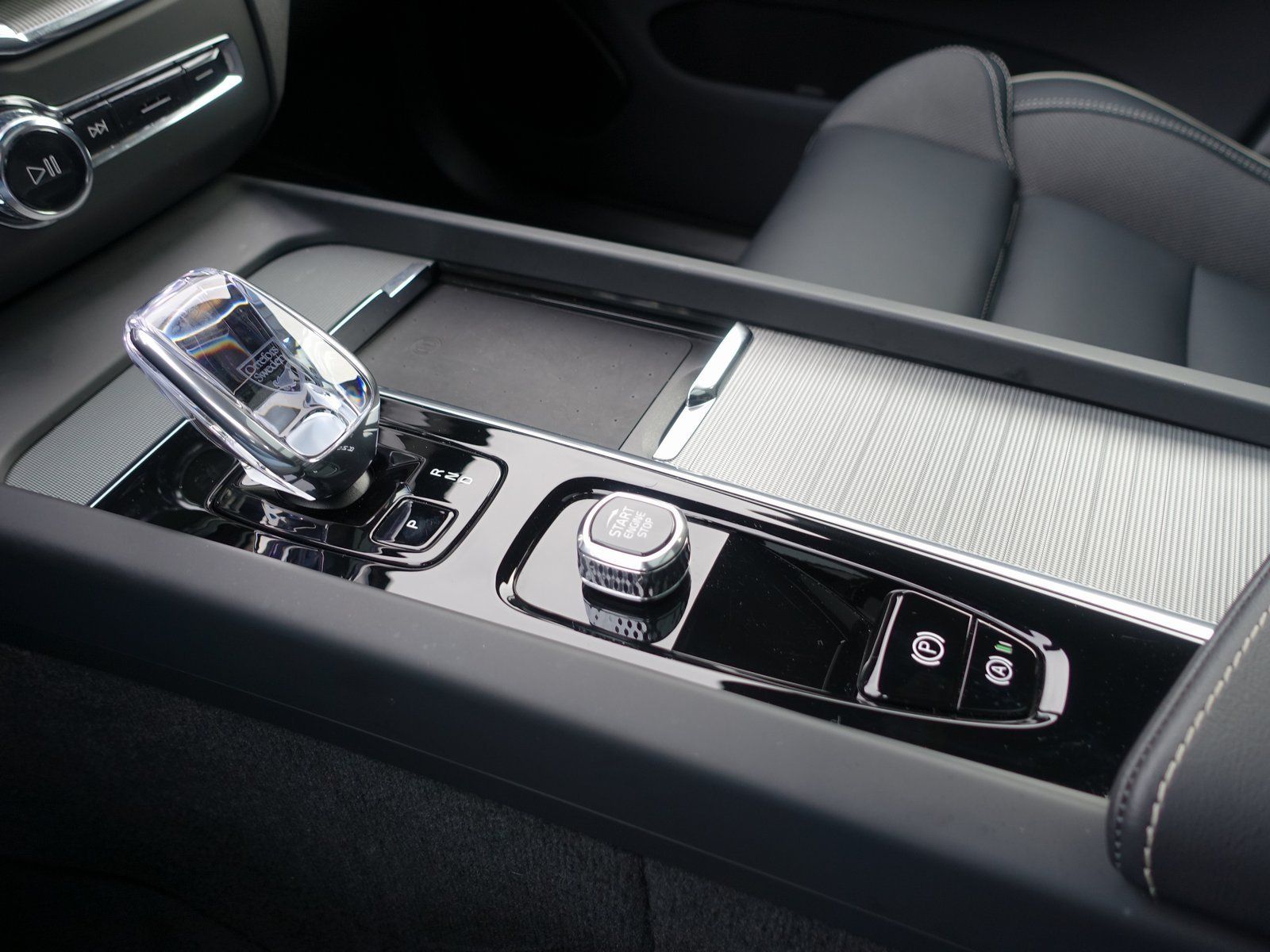 Volvo XC60 Plus, T6 AWD/Pano/AHK/360°/BLIS/H&K