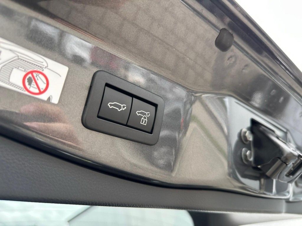 Toyota C-HR 2.0 Hybrid Teamplayer